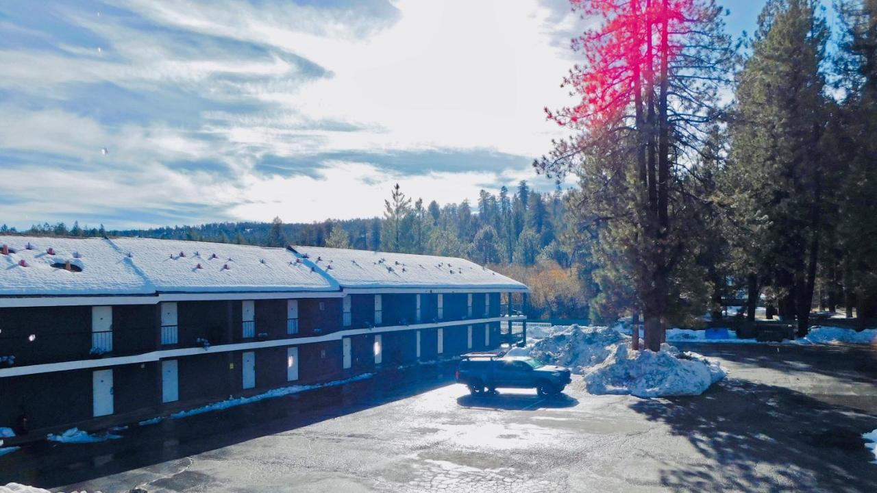 Travelodge By Wyndham Big Bear Lake Ca Exterior photo
